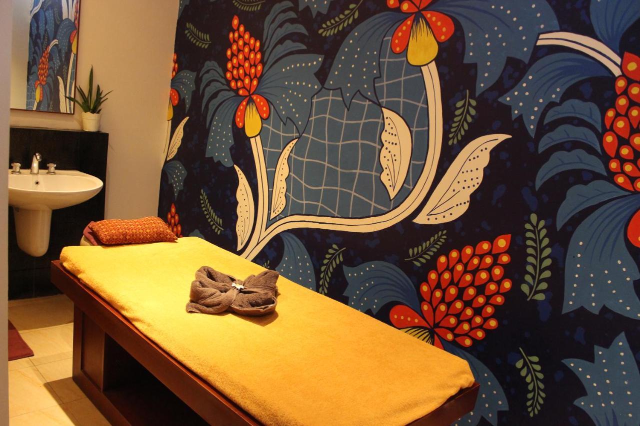Grand Surya Hotel Kediri Кедири Екстериор снимка