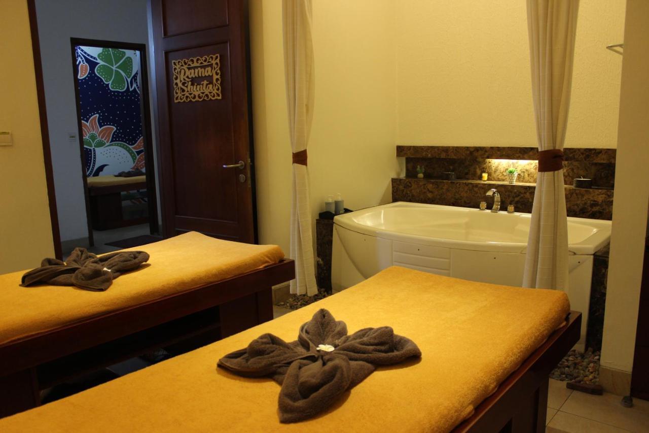 Grand Surya Hotel Kediri Кедири Екстериор снимка
