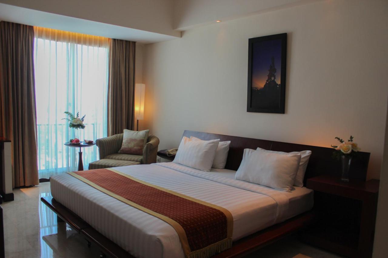 Grand Surya Hotel Kediri Кедири Екстериор снимка
