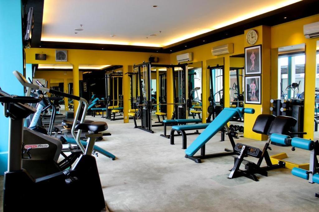 Grand Surya Hotel Kediri Кедири Екстериор снимка