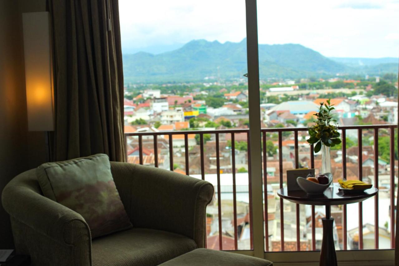 Grand Surya Hotel Kediri Кедири Екстериор снимка